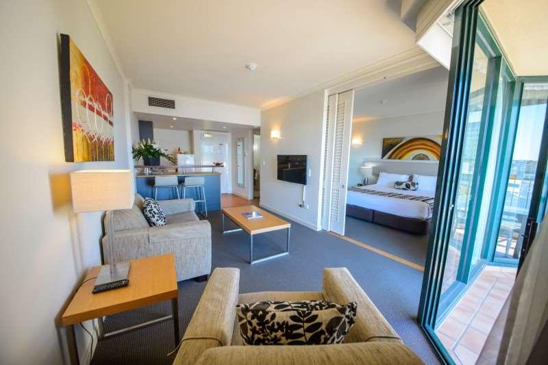Central Cosmo Apartment Hotel Брисбен Номер фото