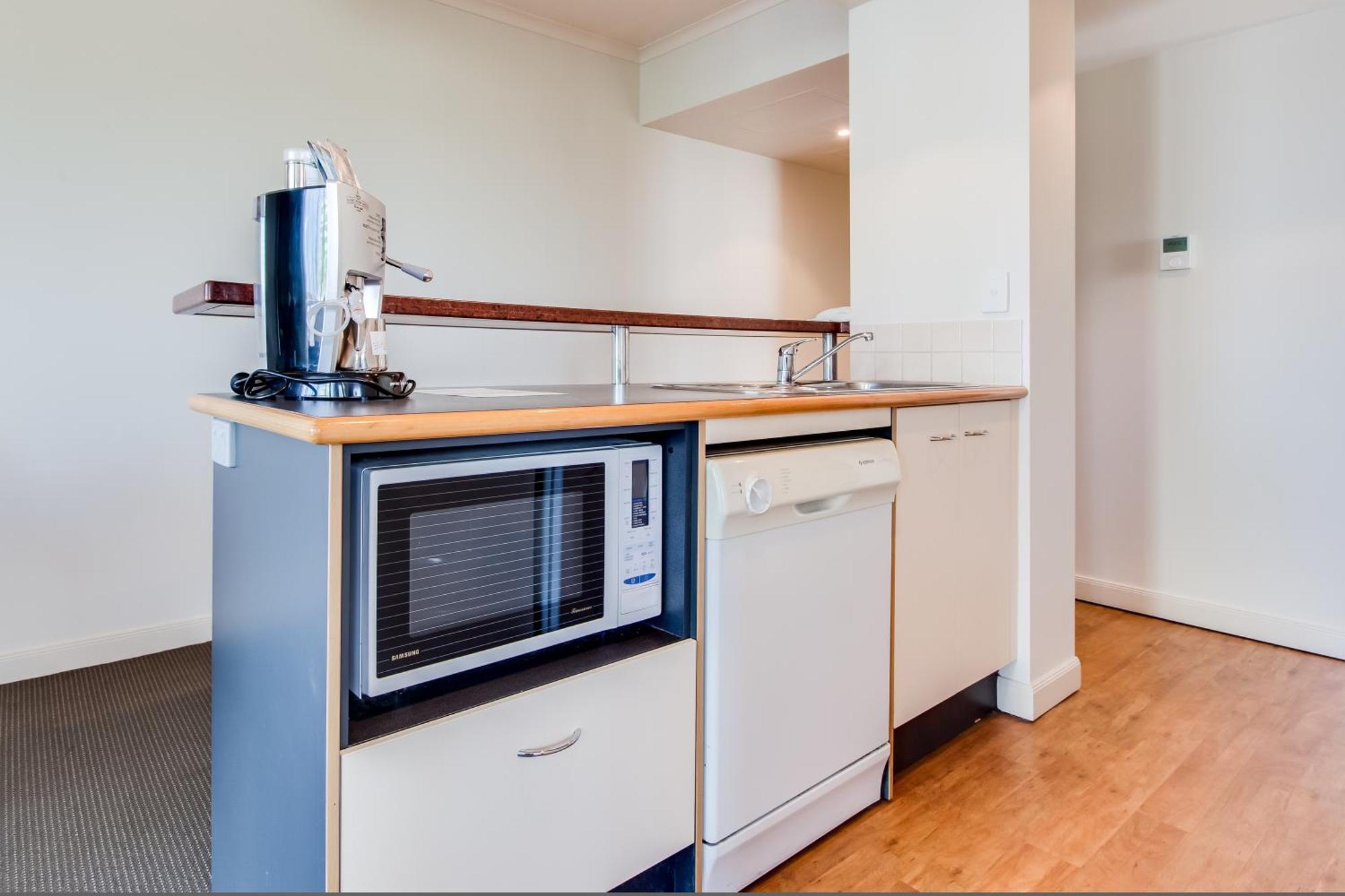 Central Cosmo Apartment Hotel Брисбен Экстерьер фото