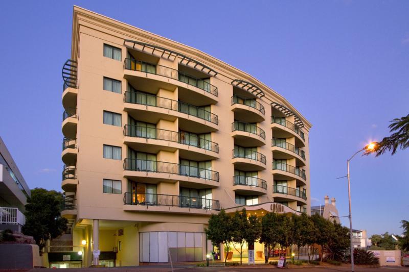 Central Cosmo Apartment Hotel Брисбен Экстерьер фото